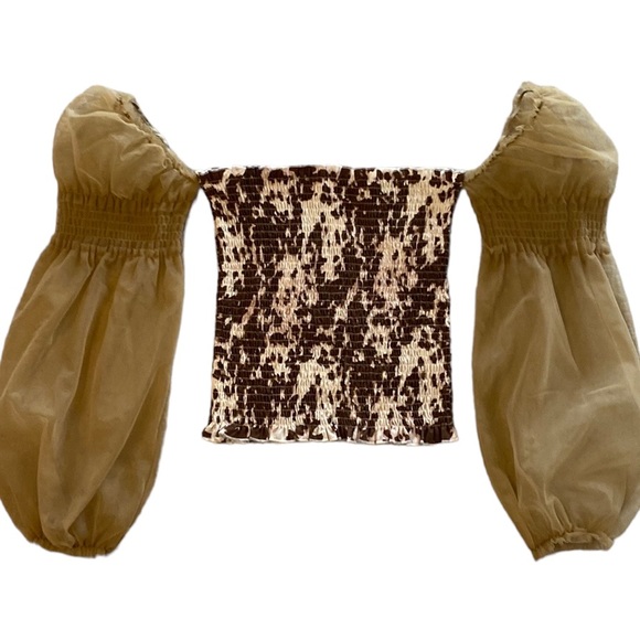 Blue Buttercup Cow Print Size S Off Shoulder Top Gathered Great Condition! - Picture 8 of 8